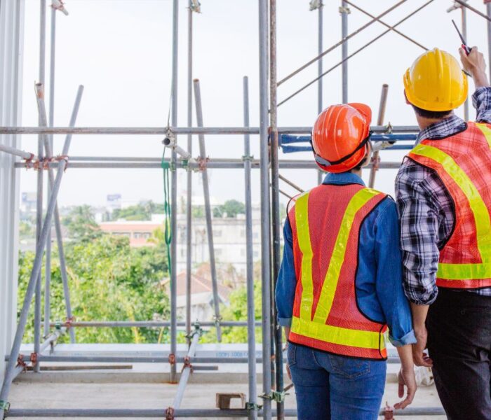 Scaffolding tower safety shown on Bladez steel scaffolding at a Pune construction site